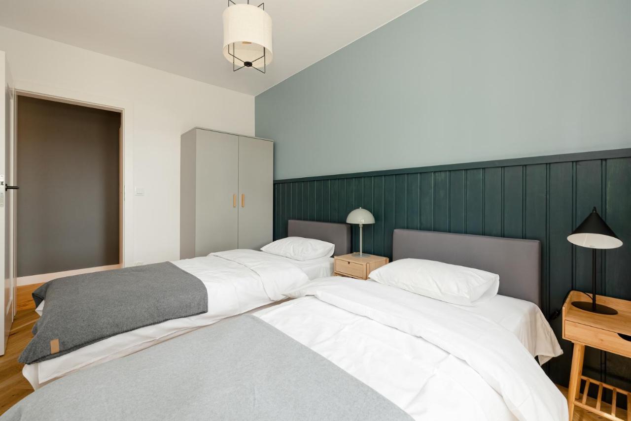 Lovesea Apartments Ревал Екстериор снимка