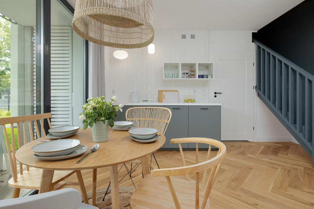 Lovesea Apartments Ревал Екстериор снимка