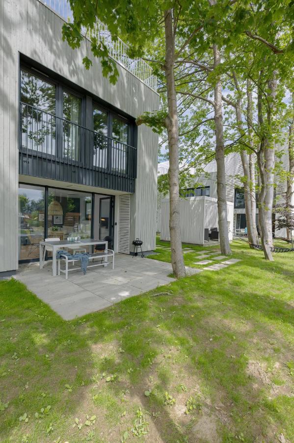 Lovesea Apartments Ревал Екстериор снимка