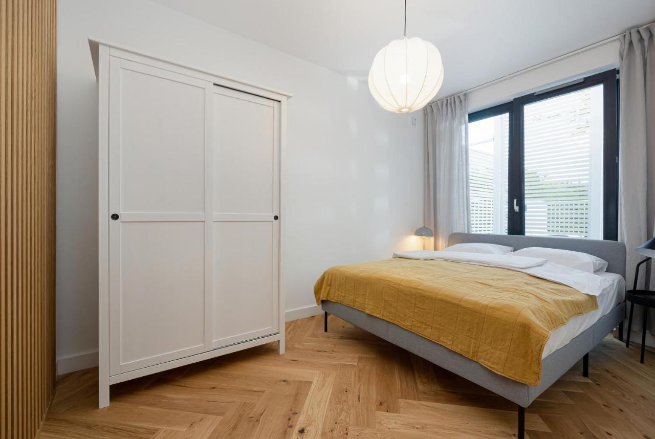 Lovesea Apartments Ревал Екстериор снимка