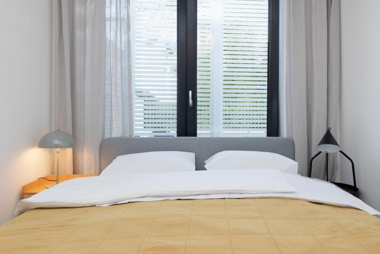 Lovesea Apartments Ревал Екстериор снимка