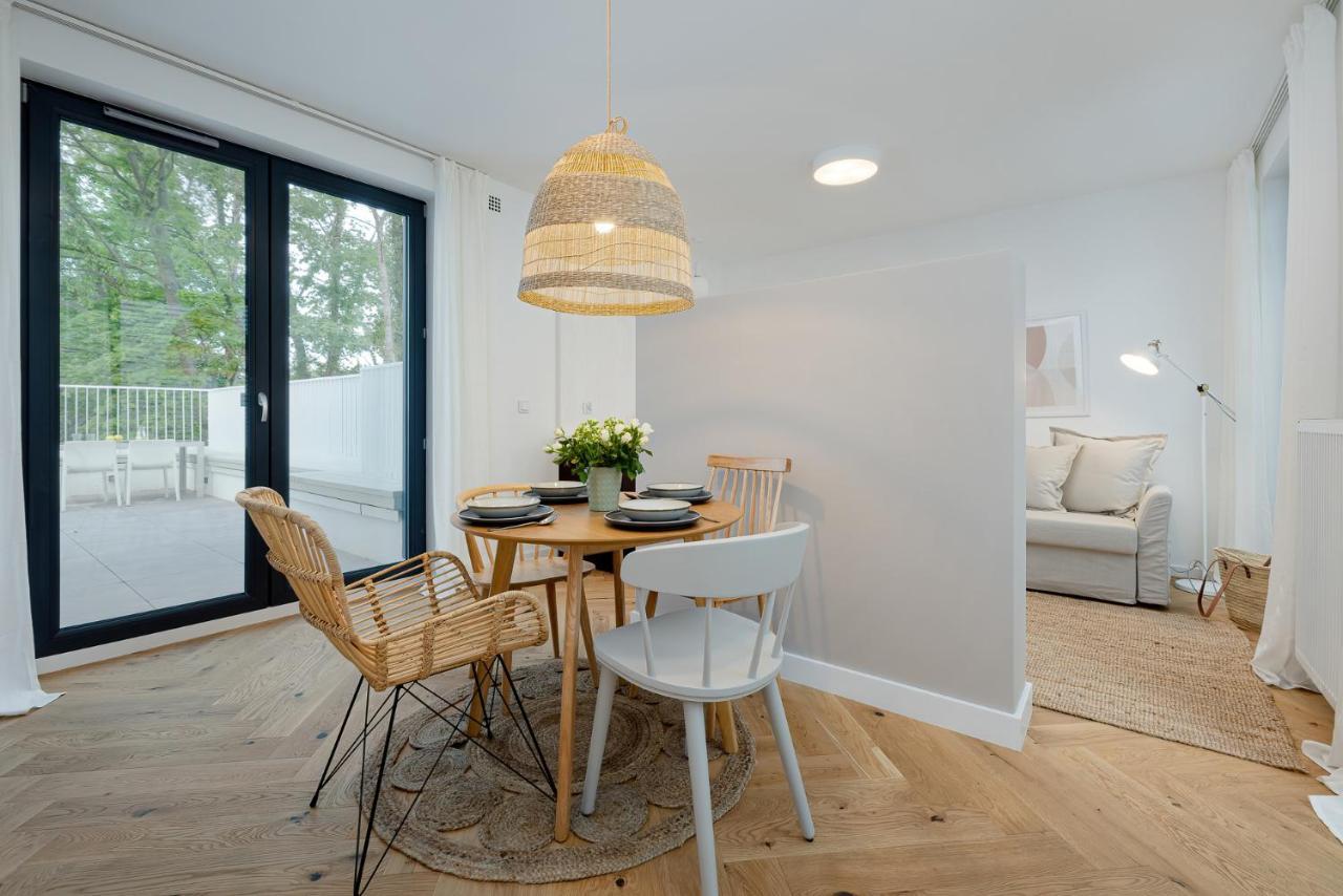 Lovesea Apartments Ревал Екстериор снимка