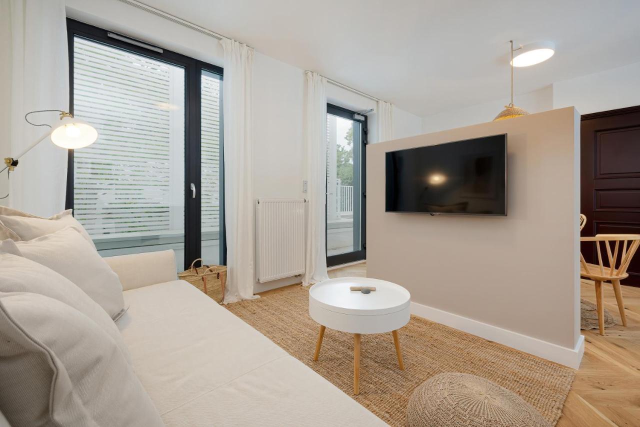 Lovesea Apartments Ревал Екстериор снимка