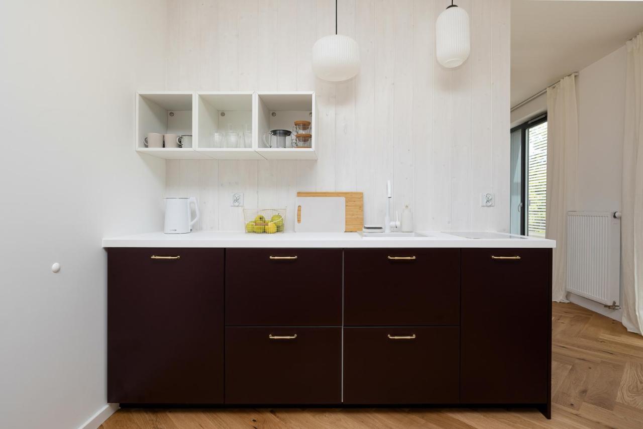 Lovesea Apartments Ревал Екстериор снимка
