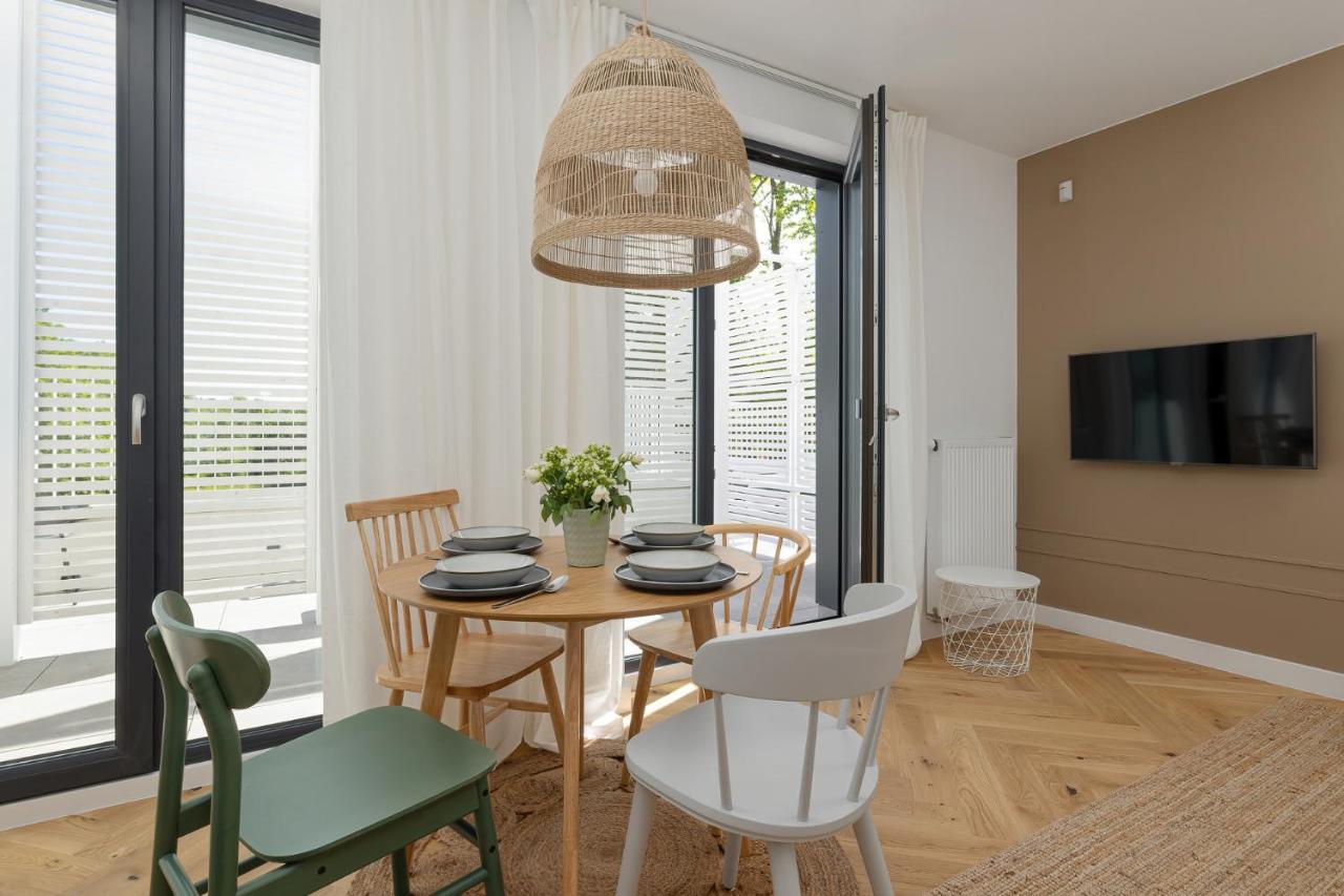 Lovesea Apartments Ревал Екстериор снимка