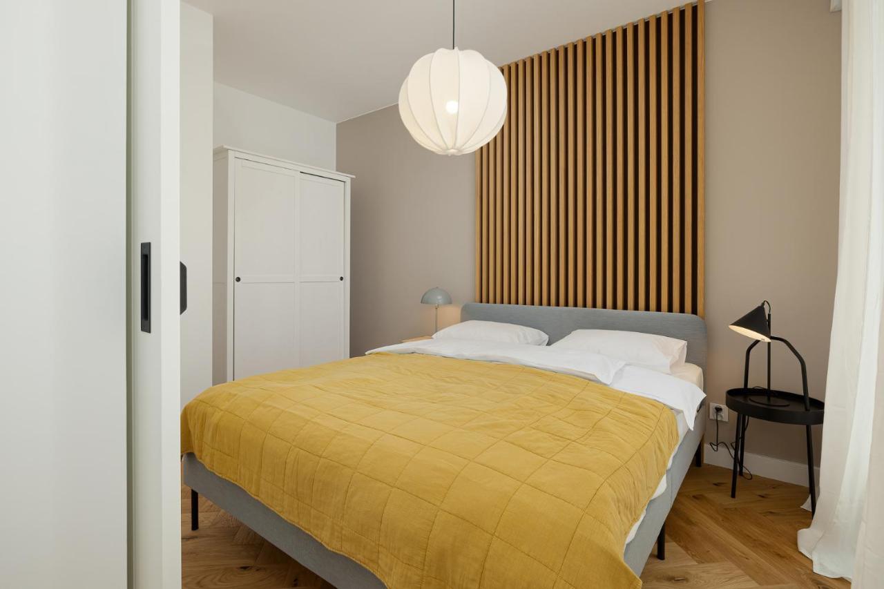 Lovesea Apartments Ревал Екстериор снимка