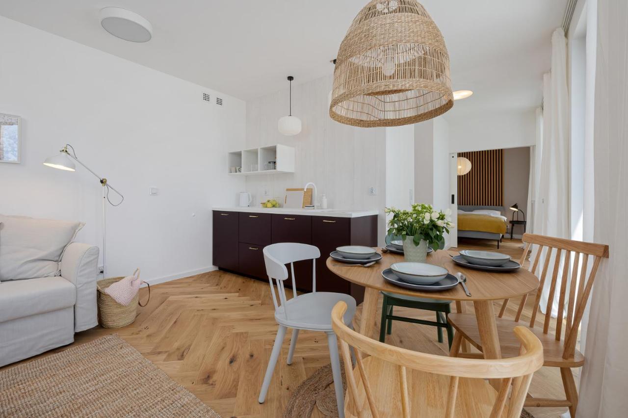 Lovesea Apartments Ревал Екстериор снимка