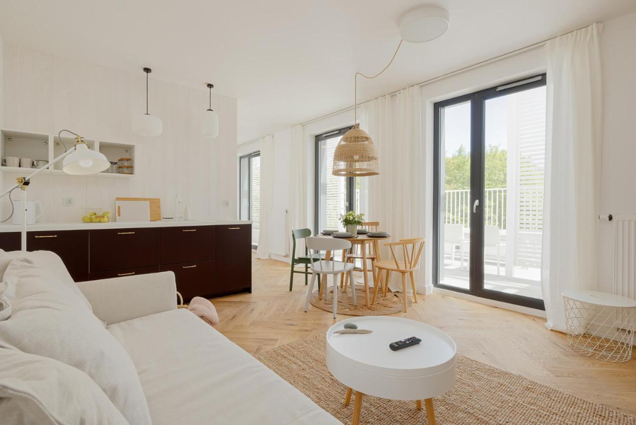 Lovesea Apartments Ревал Екстериор снимка